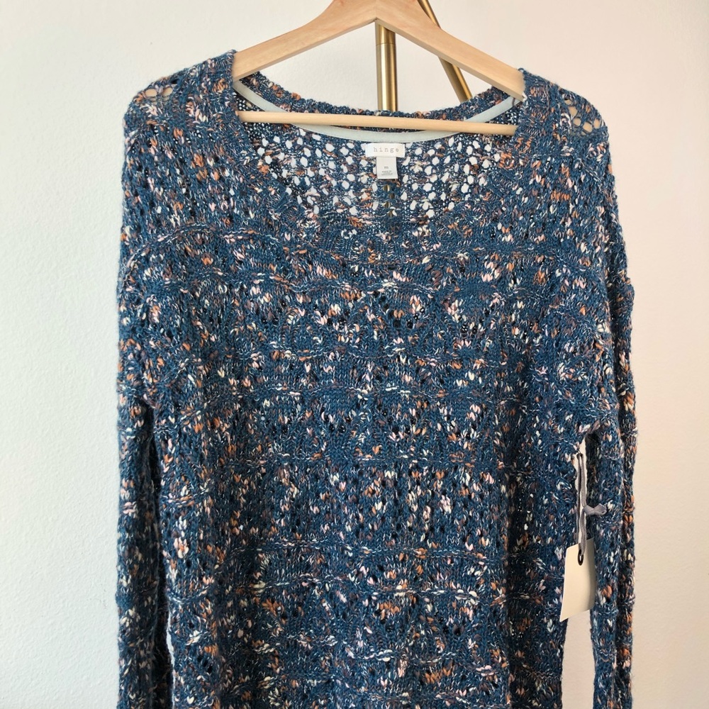Hinge sweater brand new w/o tag